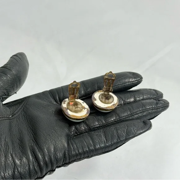 Vintage Satsuma Clip-On Earrings, Handpainted Mountain Scape Porcelaine Earrings - Picture 9 of 9